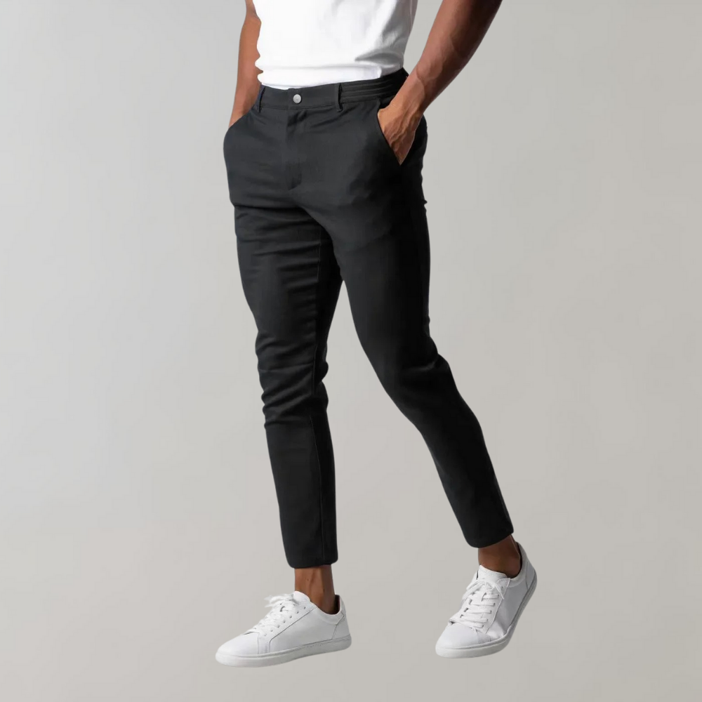 Levi casual chinobroek voor heren, comfortabel en stijlvol. Essentiële herenkleding voor elke gelegenheid.