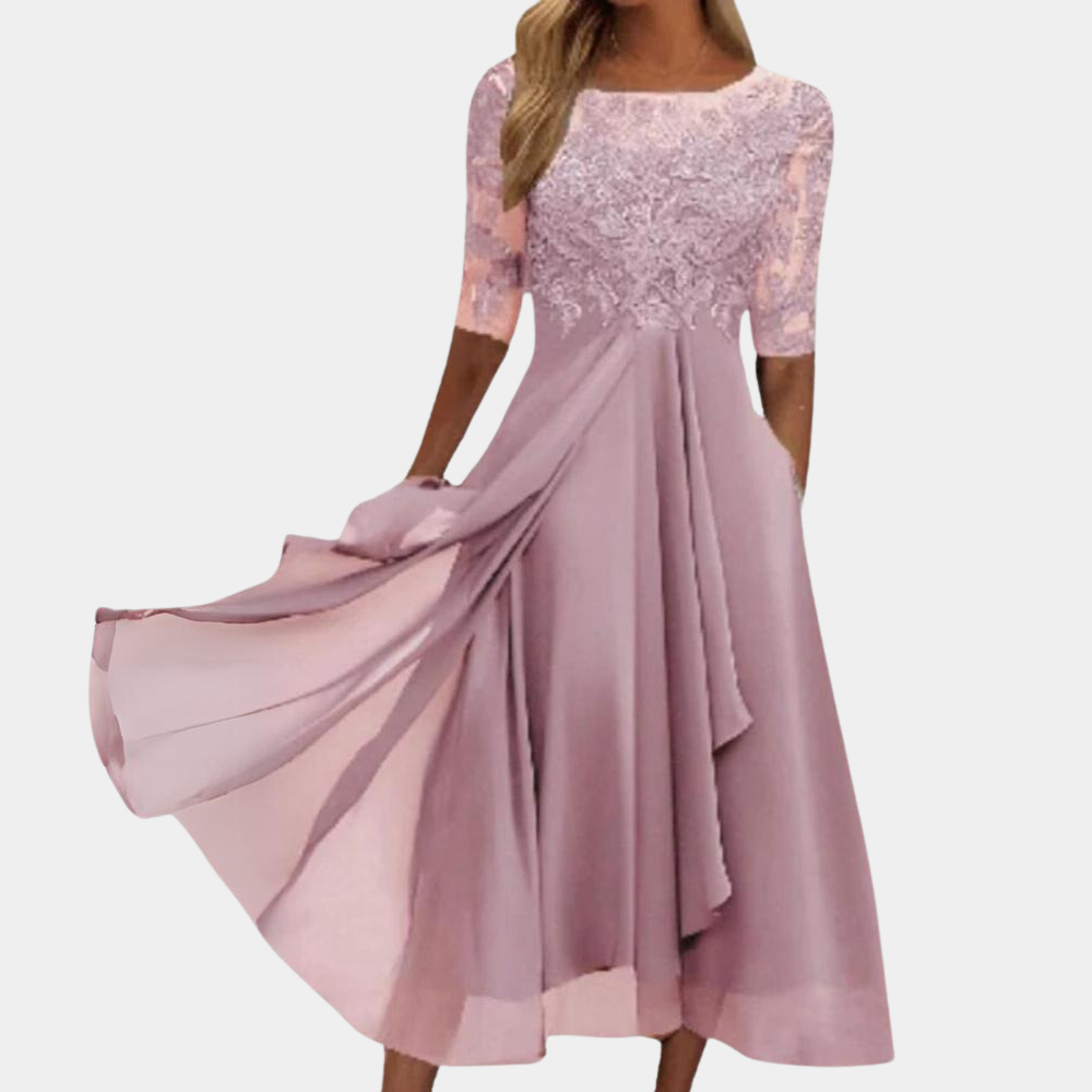 Verfijnde elegante damesjurk met delicate kanten details; een chique keuze voor elke speciale gelegenheid.