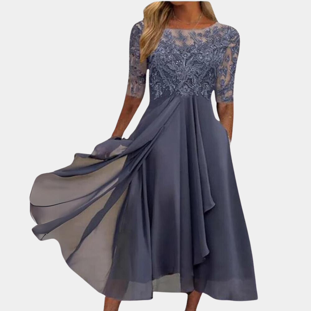 Zomerjurk met kant voor dames, combineert elegantie met casual stijl. Ideaal voor warme dagen en feesten.