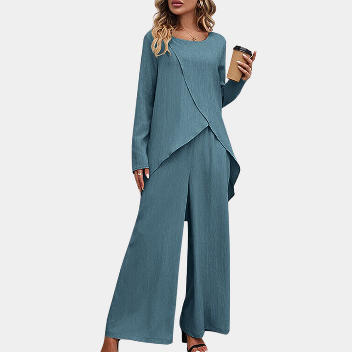 Elegant tweedelig dames broekpak set VHM, perfect voor een stijlvolle zakelijke of casual look.