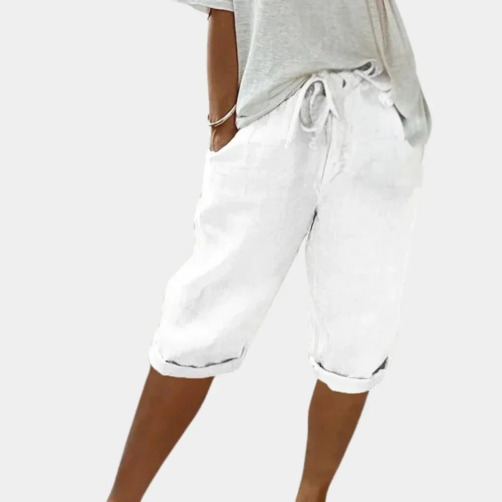Dames comfortshorts met elastische tailleband voor optimale pasvorm en dagelijks draagcomfort in de zomer.