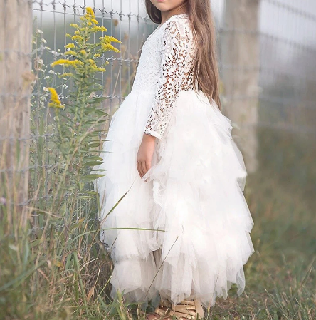 Luchtige meisjes feestjurk, perfect als verjaardagsjurk of zomerjurk. Comfortabele en elegante kinderkleding voor meiden.
