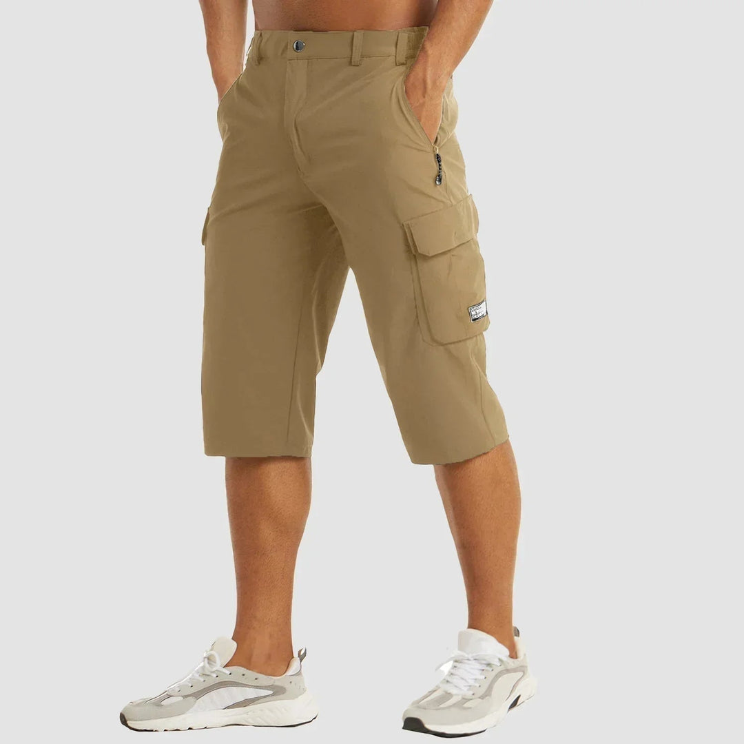 Heren cargo short grijs, sneldrogend en comfortabel, perfect voor zomerse outdoor avonturen en reizen.
