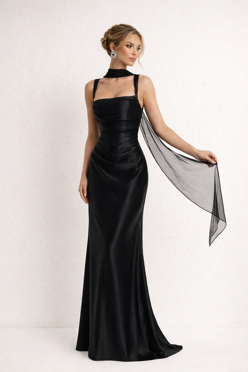 Chique mouwloze zomerjurk voor dames, lange slanke pasvorm. Perfect als elegante avondjurk.