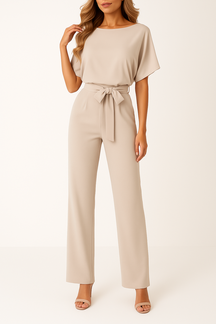 Ademende stof dames jumpsuit, soepel vallend voor ultiem draagcomfort en bewegingsvrijheid.