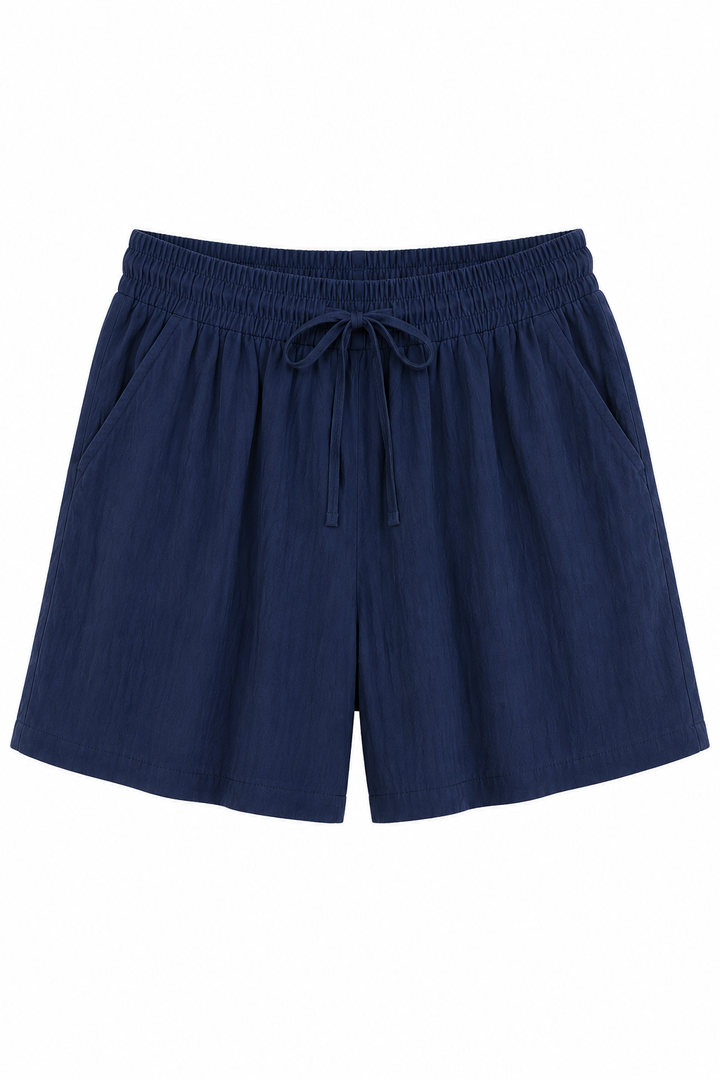 Comfortabele dames zomer short met elastische tailleband en trekkoord, perfect voor vakantie en strand.