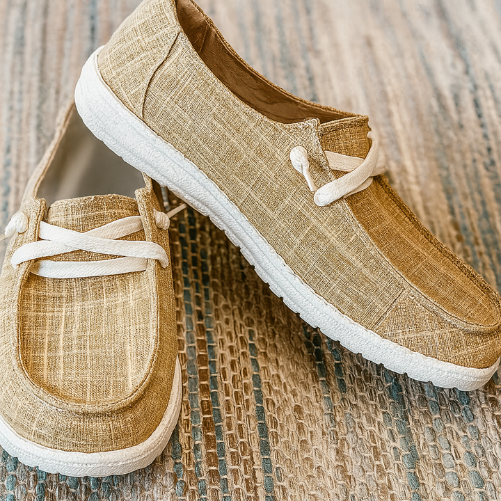 Khaki dames veterschoenen, comfortabel & stijlvol. Plat, ademend design voor dagelijks gemak. Ideaal voor casual mode.