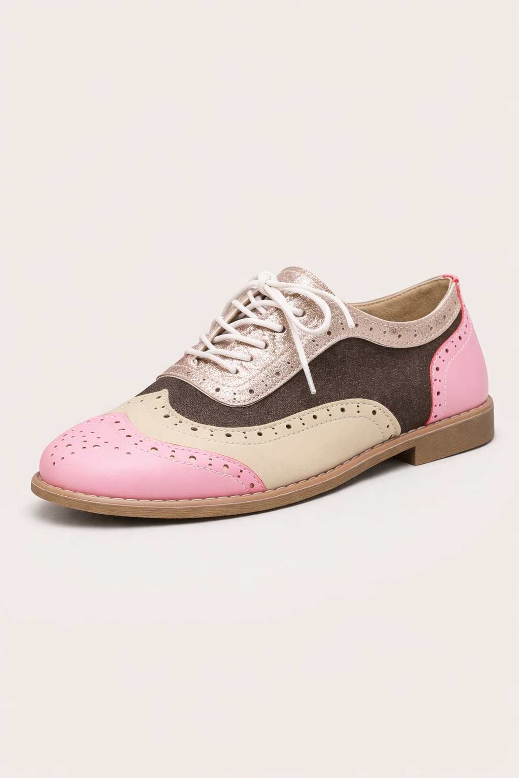 Roze metallic oxfordschoenen voor dames; modieuze en comfortabele glanzende veterschoenen.
