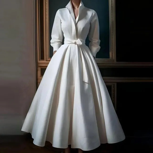 Elegante witte maxi jurk voor dames, perfect voor avond-, feest- of galagelegenheden. Tijdloze vrouwenmode.