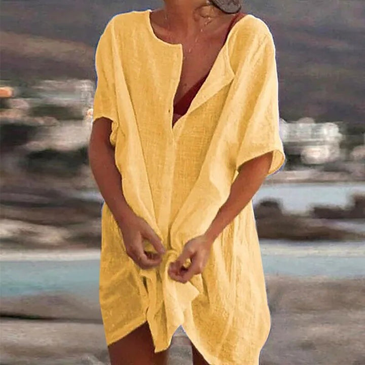 Lichte dames zomerjurk, casual model met uitlopende zoom, voor optimaal comfort op warme dagen.