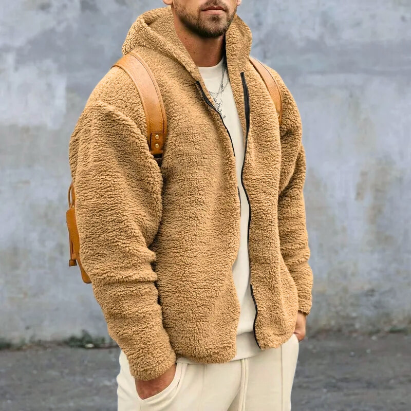 Warm herenvest met capuchon en rits, ideaal voor comfortabel dagelijks gebruik in de winter.