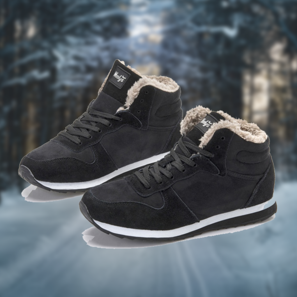 Close-up van stijlvolle heren winterlaarzen van suède met warme pluche voering, perfect voor koude winterdagen.