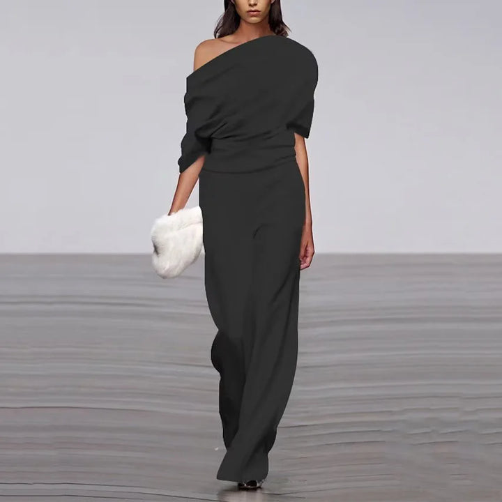 Stijlvolle Matilda jumpsuit voor dames, een moeiteloos chique eendelige outfit. Perfect voor de zomer.
