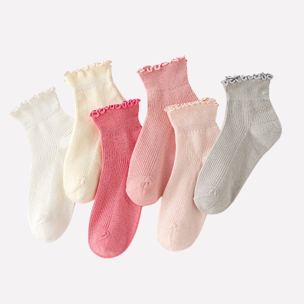 Zachte enkelsokken met ruches voor dames, comfortabel en speels voor dagelijks gebruik.