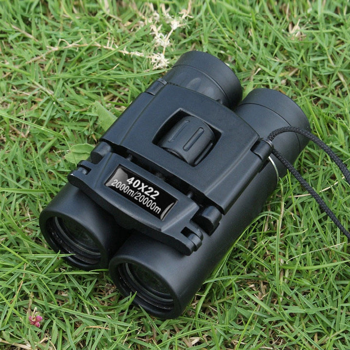 Compacte binoculaire verrekijker voor outdoor avonturen, ideaal voor reizen en natuurspotten.
