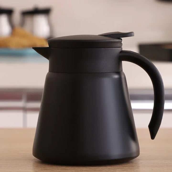 Veelzijdige ThermoBrew isolierkan 0,5L van roestvrij staal. Perfect voor warme dranken, koude dranken, BPA-vrij.