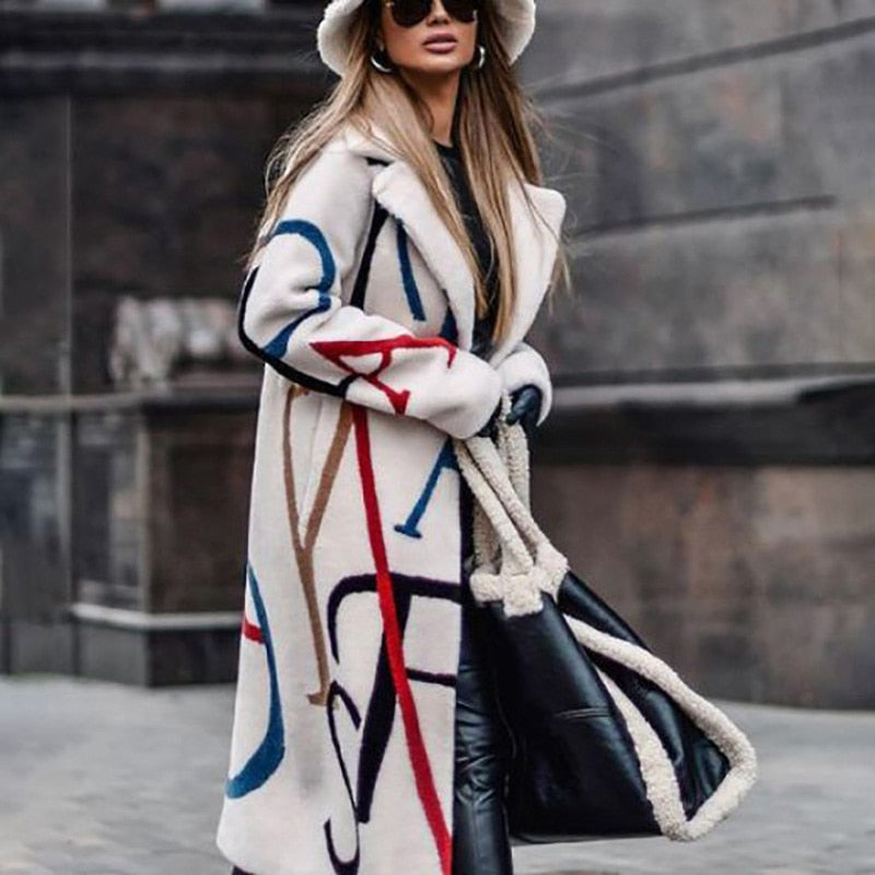 Stijlvolle dames winterjas voor het najaar, heerlijk warm en comfortabel. Trendy oversized lange jas voor vrouwen.