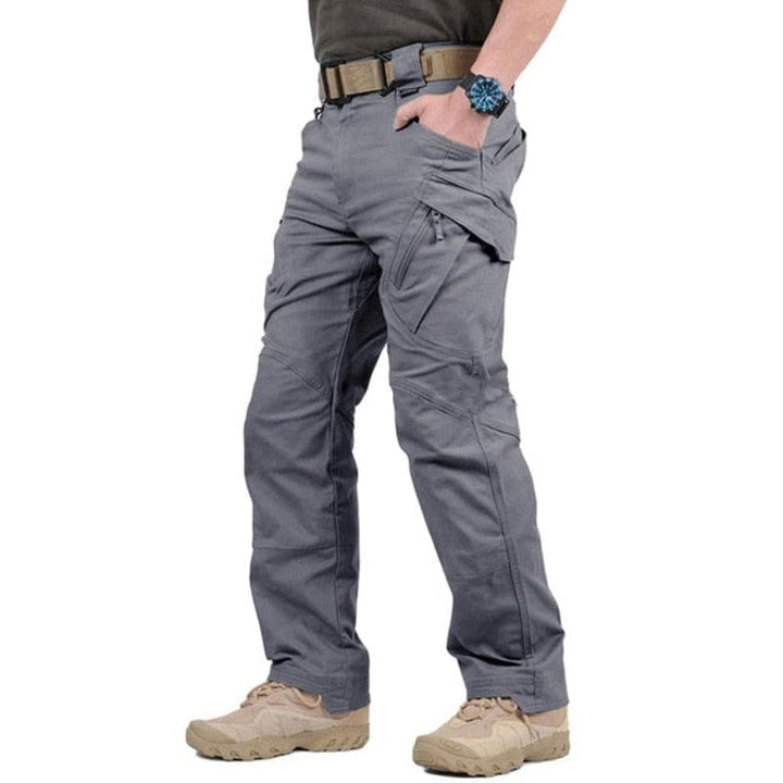 Comfortabele tactische herenbroek met stretch, ideaal voor wandelen, outdoor en functioneel gebruik.