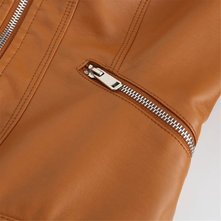 Trendy damesjack, modieuze aanvulling op je garderobe. Ritssluiting, diverse kleuren.