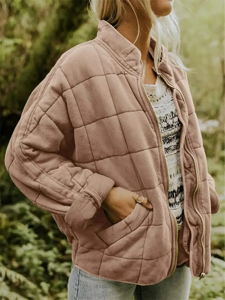 Trendy oversized dames overgangsjas in bruin, verdikte stof, voor een warme look.