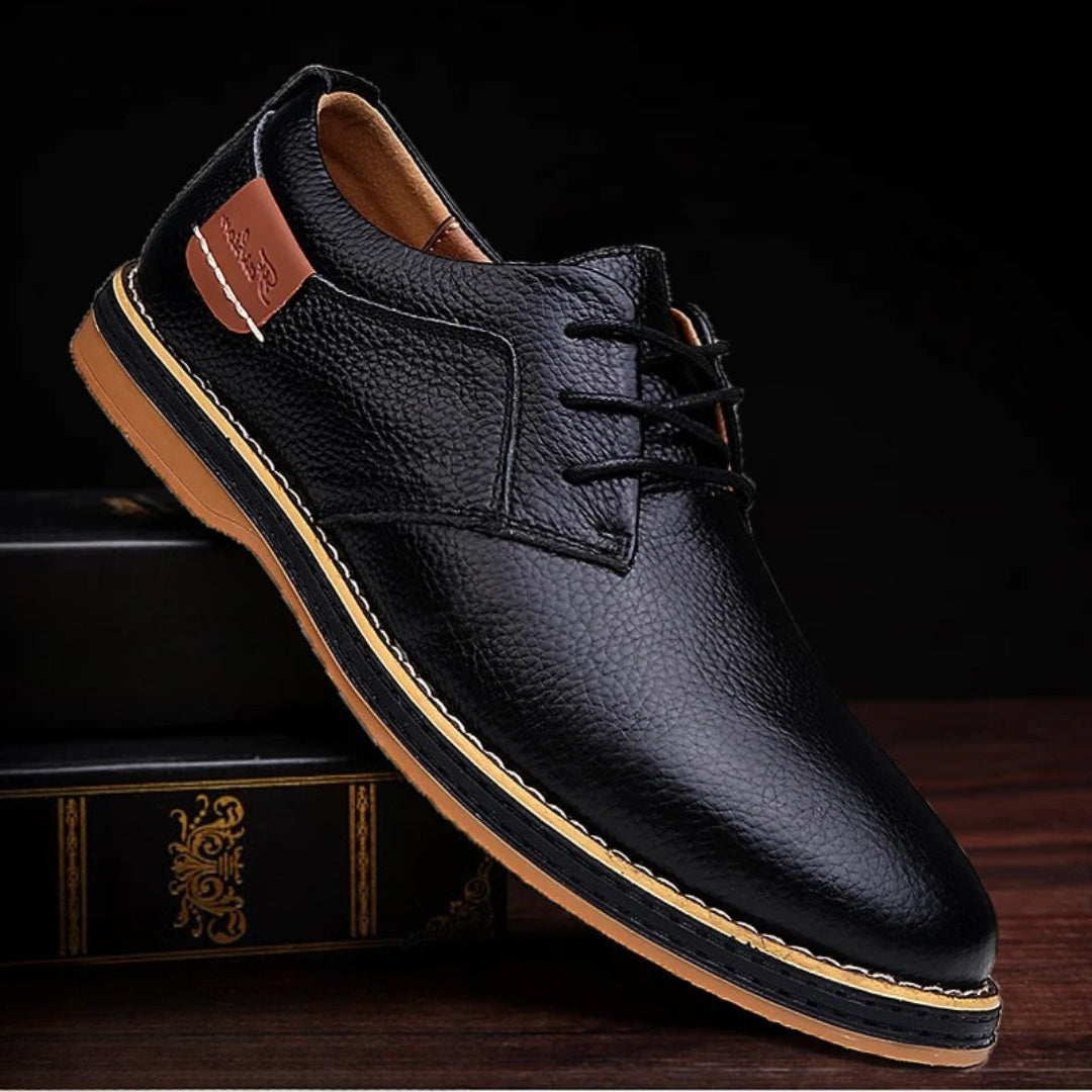 Formele Eli heren veterschoenen met platte hak, essentieel voor zakelijke kleding en een klassieke look.