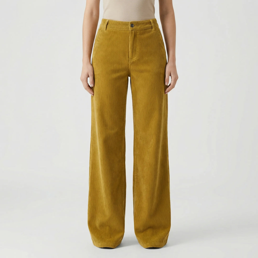 Comfortabele geribde damesbroek met wijde, vloeiende pijpen en hoge taille, ideaal voor de zomer.