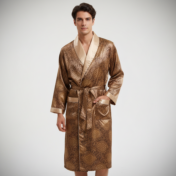 Luxe satijnen heren badjas 'Marius' met elegant patroon, ideaal voor comfort thuis.