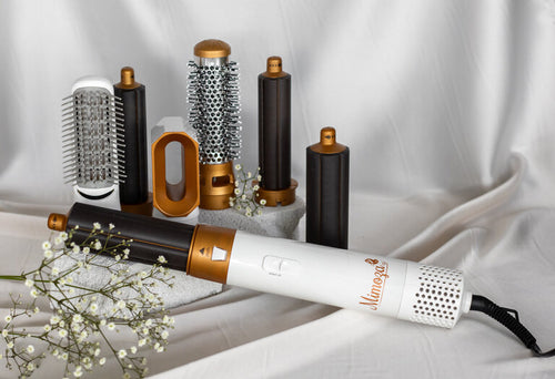 Alle opzetstukken van de 7-in-1 Lyra airstyler; voor krullen, volume, stijlen en drogen.