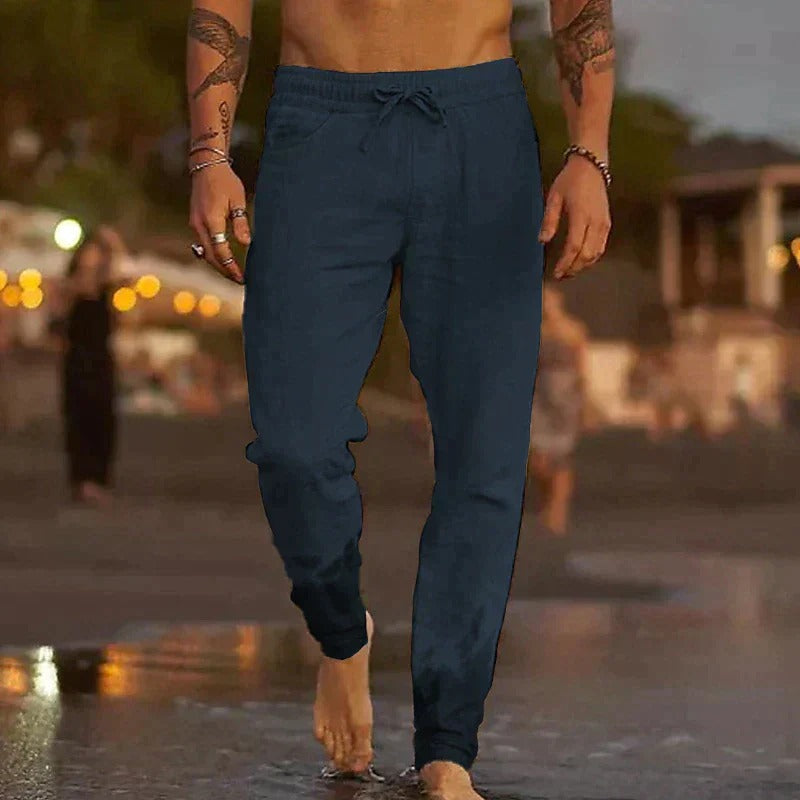 Comfortabele heren broek voor de zomer, ideaal voor warme dagen met ademende stof en casual look.