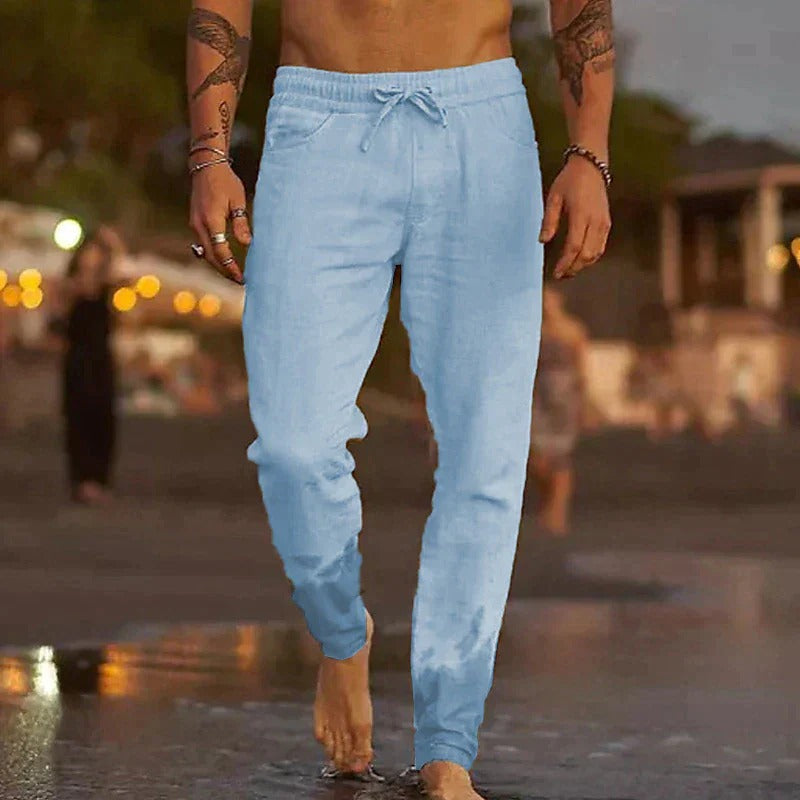 Lichte heren zomerbroek met relaxte pasvorm, ademend en comfortabel voor casual gelegenheden.