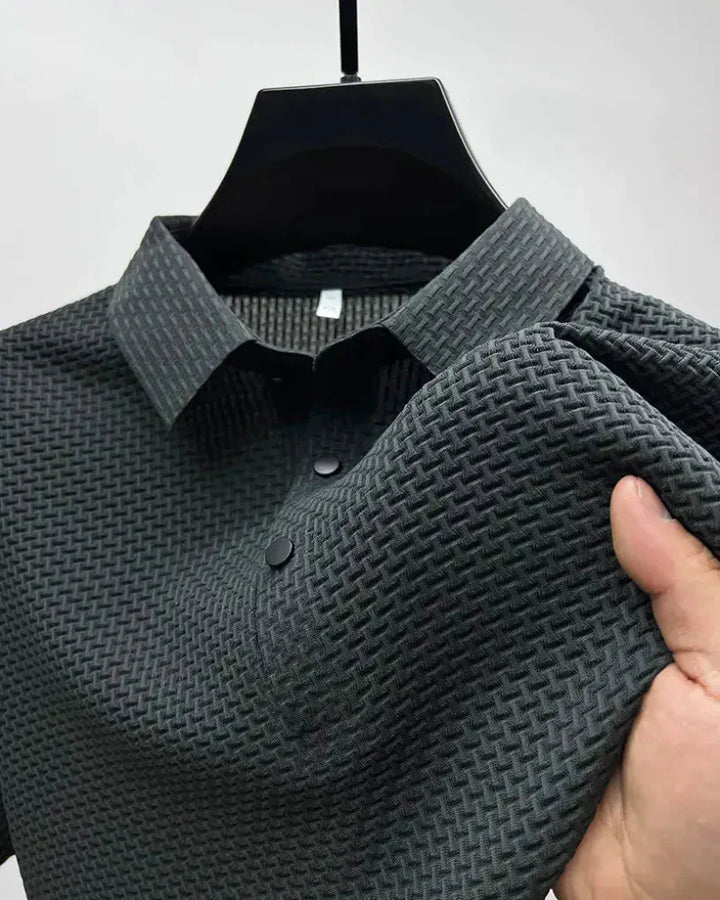 Stijlvol heren poloshirt, casual gedragen voor een moderne uitstraling. Comfortabele herenmode met korte mouwen.