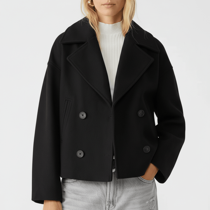 Elegante korte dames blazer Jessica, met dubbele rij knopen, voor een chique en professionele look.