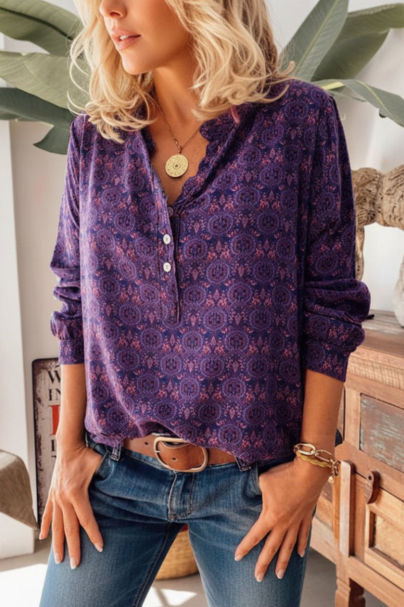 Ruby dames blouse met losse pasvorm, lange mouwen en modieuze vintage print design.