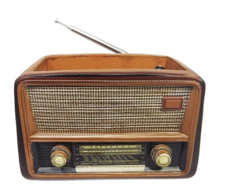 Retro radio bloempot in lichtbruin hars, unieke plantenhouder voor vintage woondecoratie.