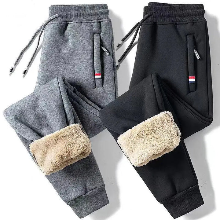 Warme en comfortabele heren vrijetijdsbroek, ideaal als joggingbroek of casual winterbroek voor dagelijks gebruik.