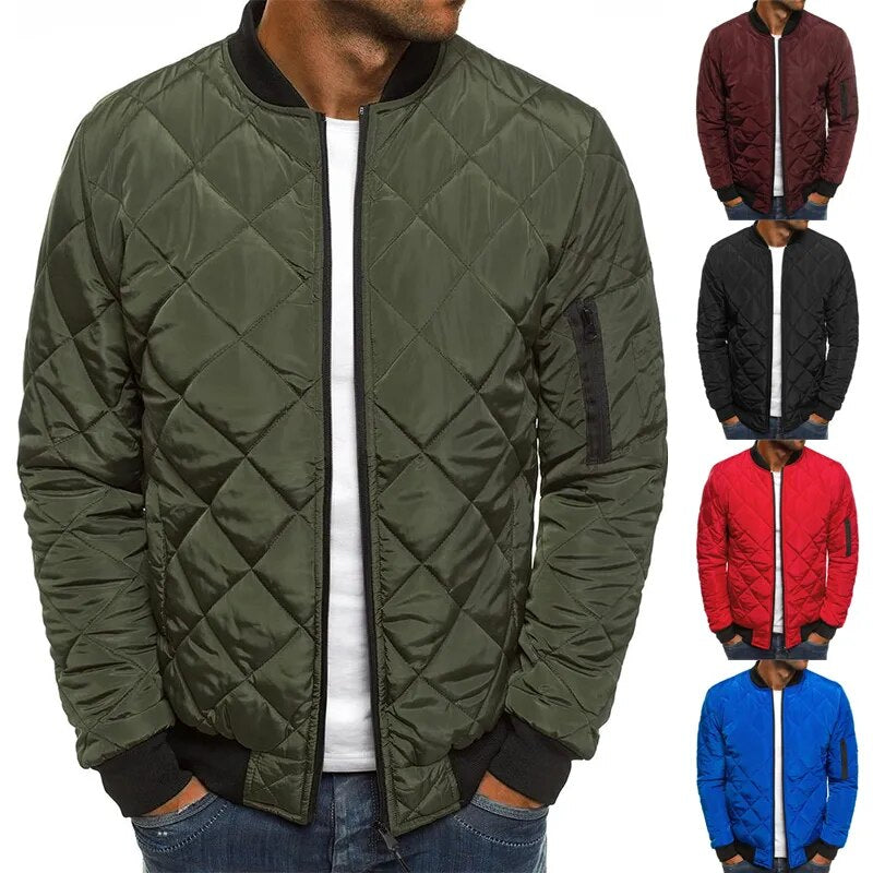 Stijlvol heren bomberjack in modern design, perfect voor warme en comfortabele winterdagen.
