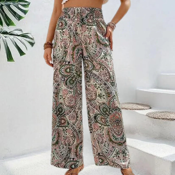 Dames bohemian paisley broek met wijde pijpen, ideaal voor zomer en comfortabele casual look.