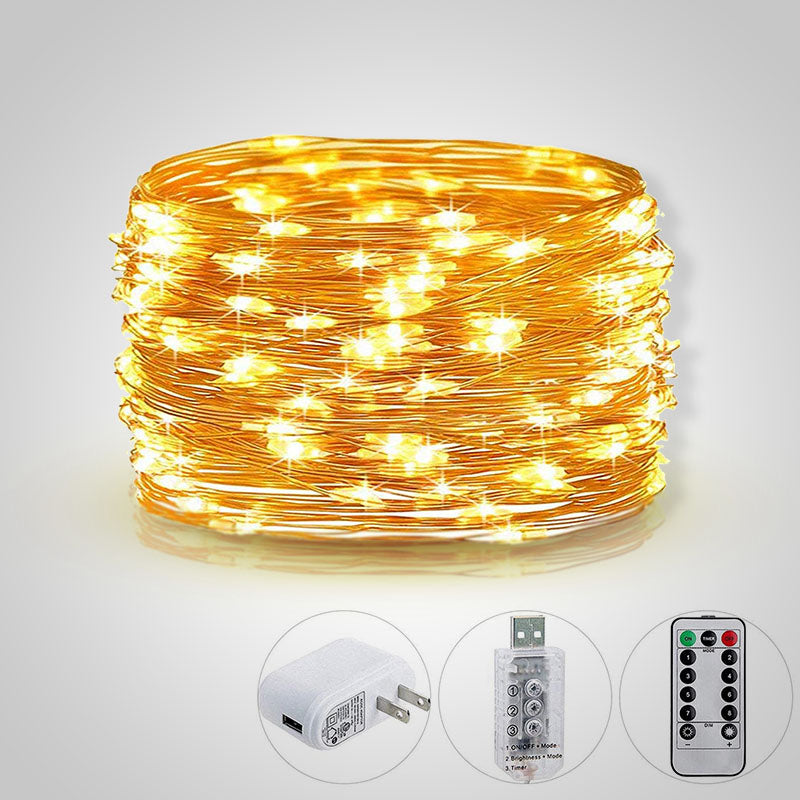 Betoverend LED lichtgordijn met warmwit licht, ideaal voor gezellige sfeerverlichting in huis.