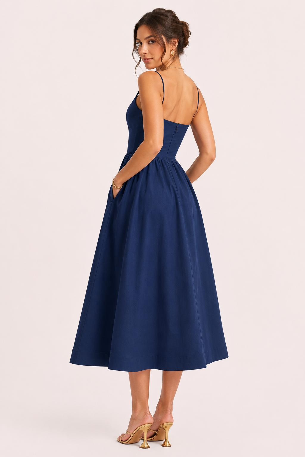 Comfortabele blauwe dames midi jurk, casual en zomers. Perfect voor lente- en zomerstijl, ideaal voor dagelijks gebruik.