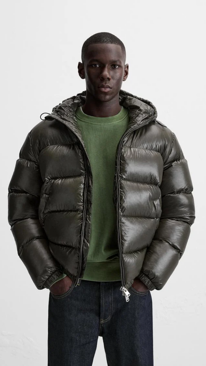 Modern unisex winterjack, stijlvol design & optimale warmte. Geschikt voor diverse gelegenheden, heren & dames.