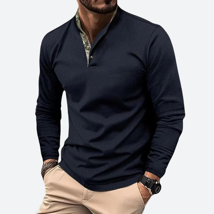 Ademend heren poloshirt met lange mouwen, biedt optimaal comfort. Essentieel voor stijlvolle heren kleding.