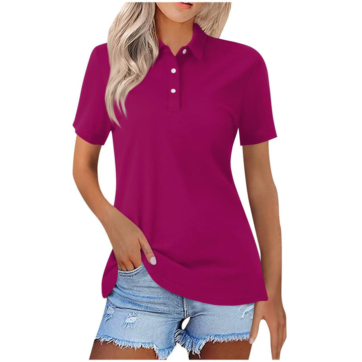 Korte mouwen van een comfortabel dames poloshirt; klassiek design, ideaal voor warme dagen.
