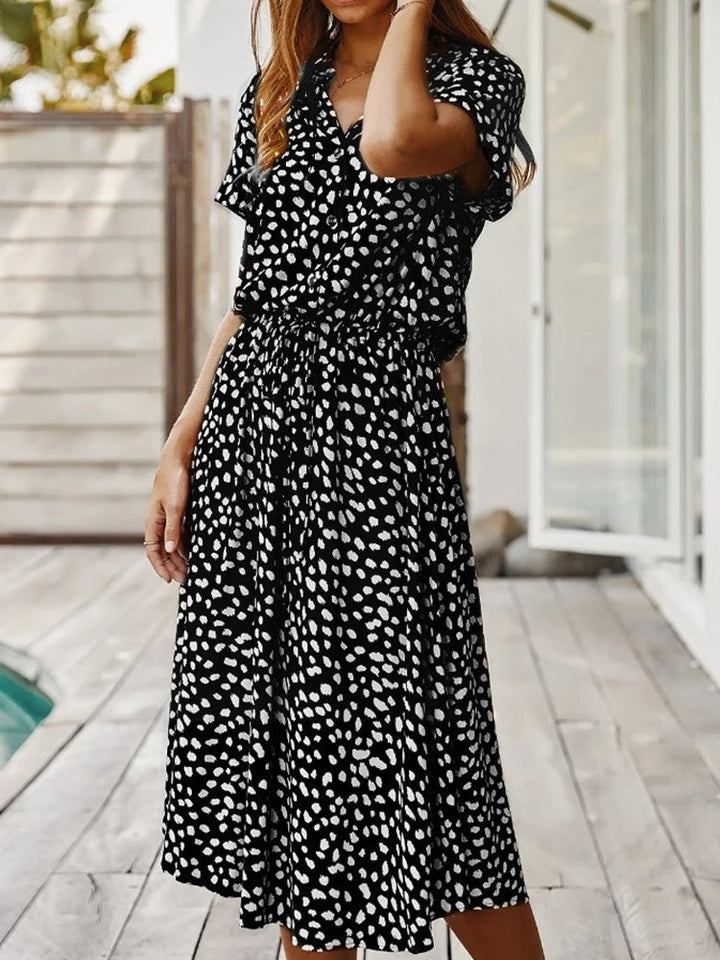 Comfortabele zomerjurk voor dames met mooie print, perfect voor een relaxte dag.