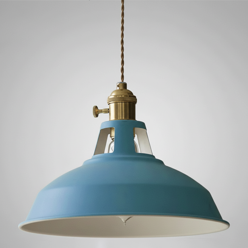 Elegante industriële retro hanglamp van metaal, perfecte eettafellamp voor sfeervolle eetkamer.
