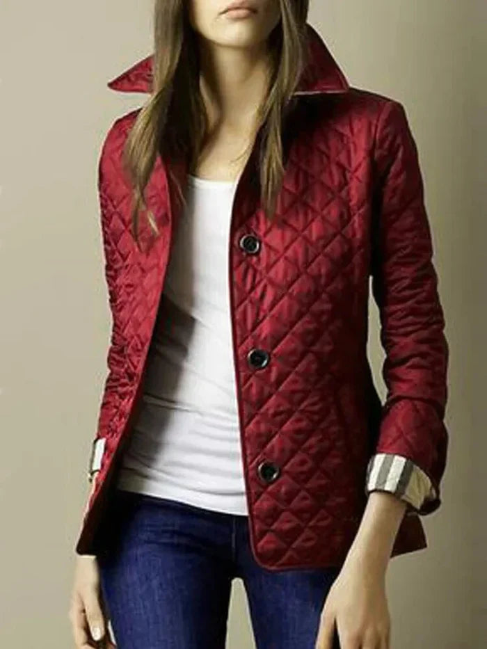 Modieuze en comfortabele dames lentejas met verfijnde afwerking. Ideale seizoensjas voor een elegante look.