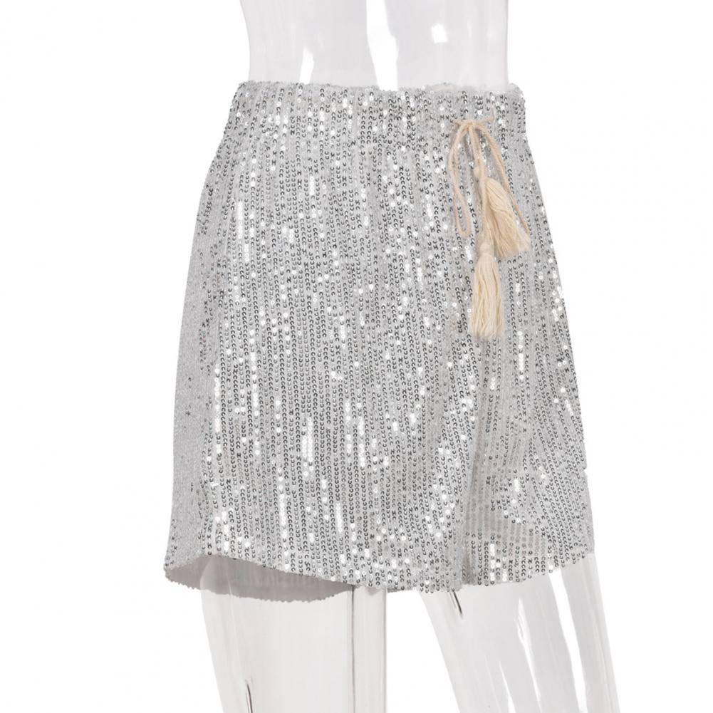 Zilveren Serenas dames glitterbroek, zij-aanzicht. Elegante feestbroek voor een glamoureuze avond.