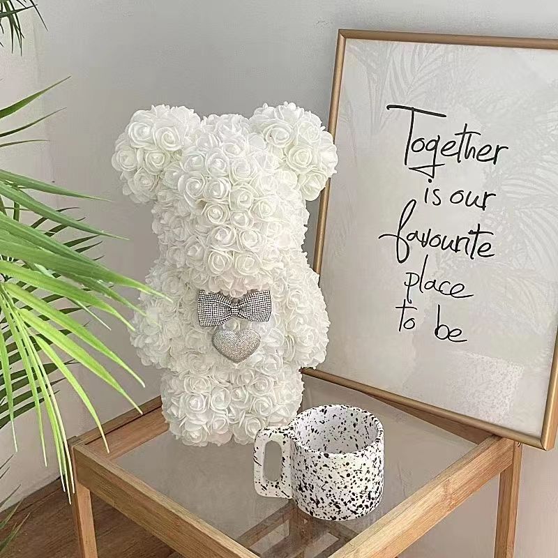 Rozen teddybeer, onvergetelijk geschenk voor valentijn of als symbool van liefde.