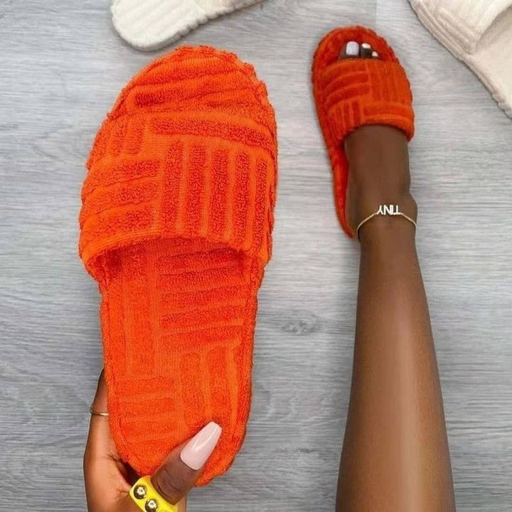 Modieuze KarliensSlippers dames sloffen, warm en zacht, verkrijgbaar in diverse hippe kleuren.
