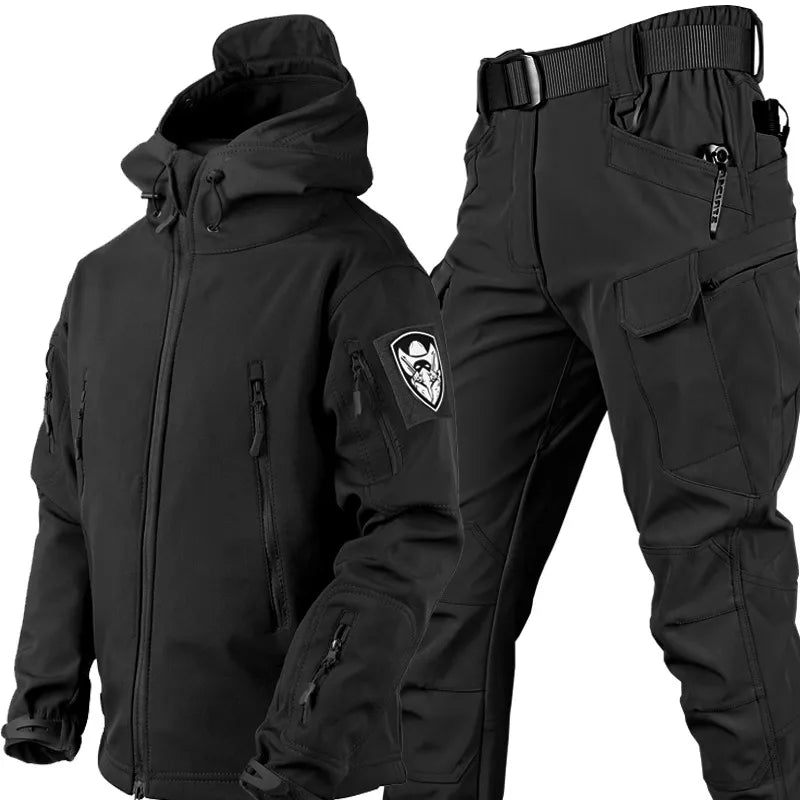 Heren tactische wind- en waterdichte outdoor set Logan, ideaal voor wandelen en buitensport. Comfortabel & duurzaam.
