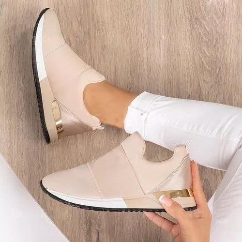 Rode dames sneakers: stijlvolle, comfortabele veterschoenen voor dagelijks gebruik. Ideaal voor lente en zomer.